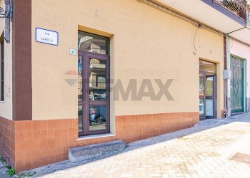 Edificio all\'aperto - Locale Commerciale Via Candela
 
36, Aci Catena - foto 12