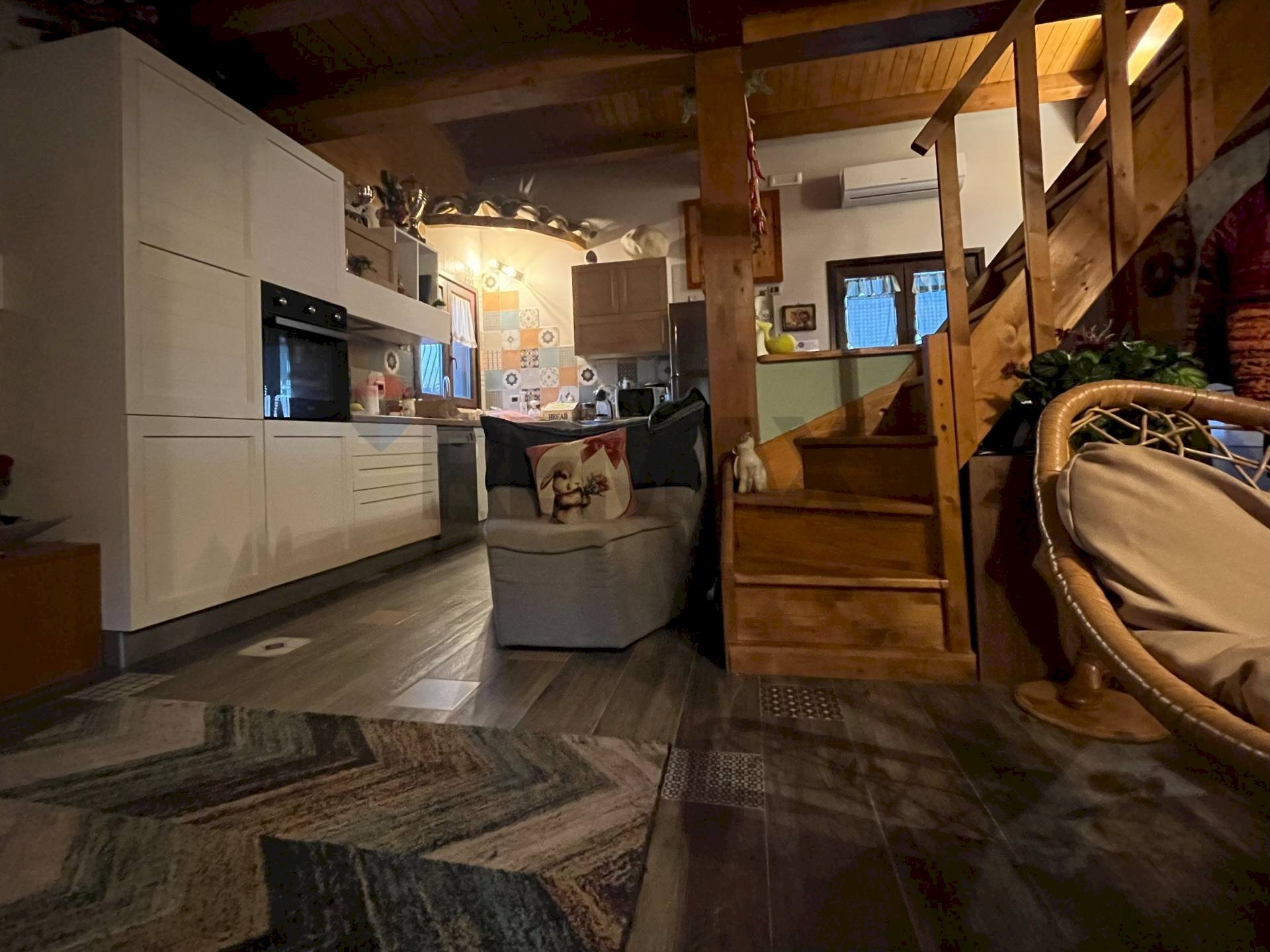 Dispensa di stoccaggio - Villa Strada Comunale 90 Curcio Staglio
 
395, Enna - foto 2