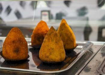 Dettagli - Cafeteria - Cold Bar Via della Regione
 
332, San Giovanni la Punta - photo 16