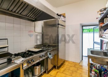 Cucina - Cafeteria - Cold Bar Via della Regione
 
332, San Giovanni la Punta - photo 25