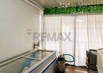 Lavanderia - Cafeteria - Cold Bar Via della Regione
 
332, San Giovanni la Punta - photo 27