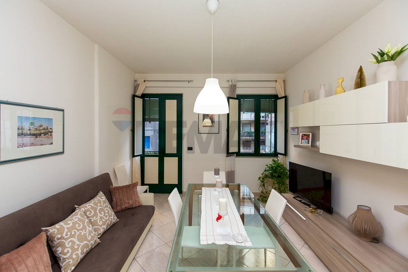 Soggiorno - Appartamento Via Cesare Vivante
 
31, Catania - foto 1