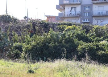 Edificio all\'aperto - Agricultural land Via Piedimonte
 
12, Mascali - photo 1