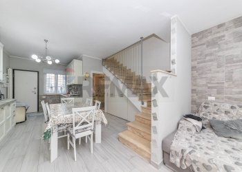 Sala da pranzo - Villa a Schiera Via Geraci Siculo
 
13, Roma - foto 6