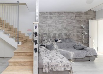 Soggiorno - Villa a Schiera Via Geraci Siculo
 
13, Roma - foto 10