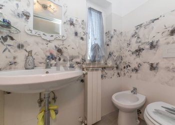 Bagno - Villa a Schiera Via Geraci Siculo
 
13, Roma - foto 17