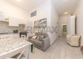 Sala da pranzo - Villa a Schiera Via Geraci Siculo
 
13, Roma - foto 36