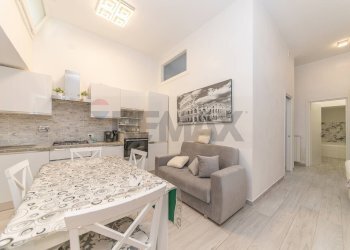 Sala da pranzo - Villa a Schiera Via Geraci Siculo
 
13, Roma - foto 59