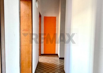 Hall / corridoio - Apartment Via Natale Tamburini
 
26, Lamporecchio - photo 14
