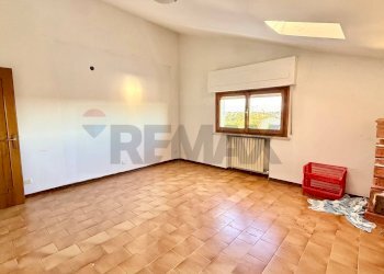 Stanza vuota - Apartment Via Natale Tamburini
 
26, Lamporecchio - photo 16