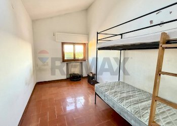 Camera / camera da letto - Apartment Via Natale Tamburini
 
26, Lamporecchio - photo 19