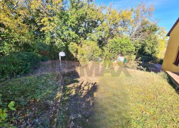 Giardino - Semi-detached house Via Camporbiano
 
1, Gambassi Terme - photo 4