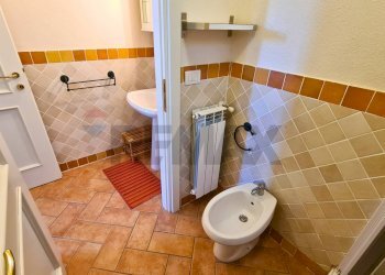 Bagno - Semi-detached house Via Camporbiano
 
1, Gambassi Terme - photo 22