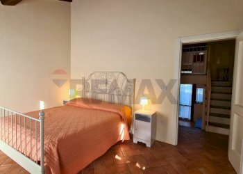 Camera / camera da letto - Semi-detached house Via Camporbiano
 
1, Gambassi Terme - photo 33