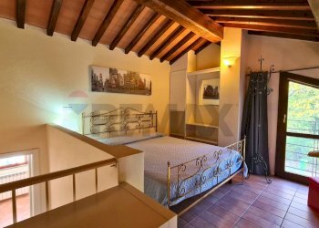 Camera / camera da letto - Semi-detached house Via Camporbiano
 
1, Gambassi Terme - photo 39