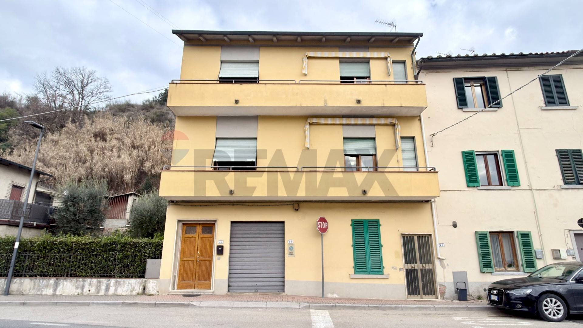 Edificio all\'aperto - Casa indipendente Via Corrado Corti
 
44, Capraia e Limite - foto 1