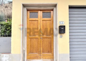 Edificio all\'aperto - Independent house Via Corrado Corti
 
44, Capraia e Limite - photo 2