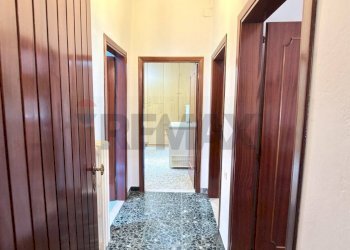 Hall / corridoio - Independent house Via Corrado Corti
 
44, Capraia e Limite - photo 11