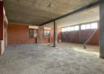 primo piano locali al grezzo - Capannone Cerreto Guidi - foto 31