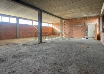 primo piano locali al grezzo - Capannone Cerreto Guidi - foto 32