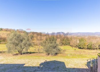 Vista delle montagne - Villa Via Monte Topino
 
40, Sutri - foto 9
