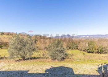 Vista delle montagne - Villa Via Monte Topino
 
40, Sutri - foto 34
