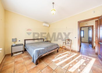 Camera / camera da letto - Villa Via Monte Topino
 
40, Sutri - foto 51