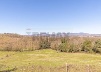 Vista delle montagne - Villa Via Monte Topino
 
40, Sutri - foto 107