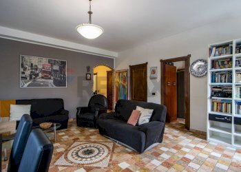 Soggiorno - Trilocale Via Tommaso Grossi
 
4, Erba - foto 7