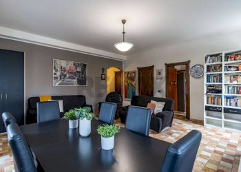 Sala da pranzo - Trilocale Via Tommaso Grossi
 
4, Erba - foto 8