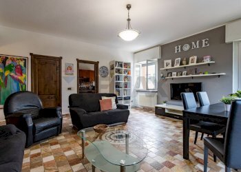 Sala da pranzo - Trilocale Via Tommaso Grossi
 
4, Erba - foto 9