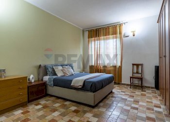 Camera / camera da letto - Trilocale Via Tommaso Grossi
 
4, Erba - foto 17