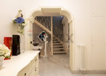 Scale - Appartamento Via Padova
 
30, Catania - foto 10