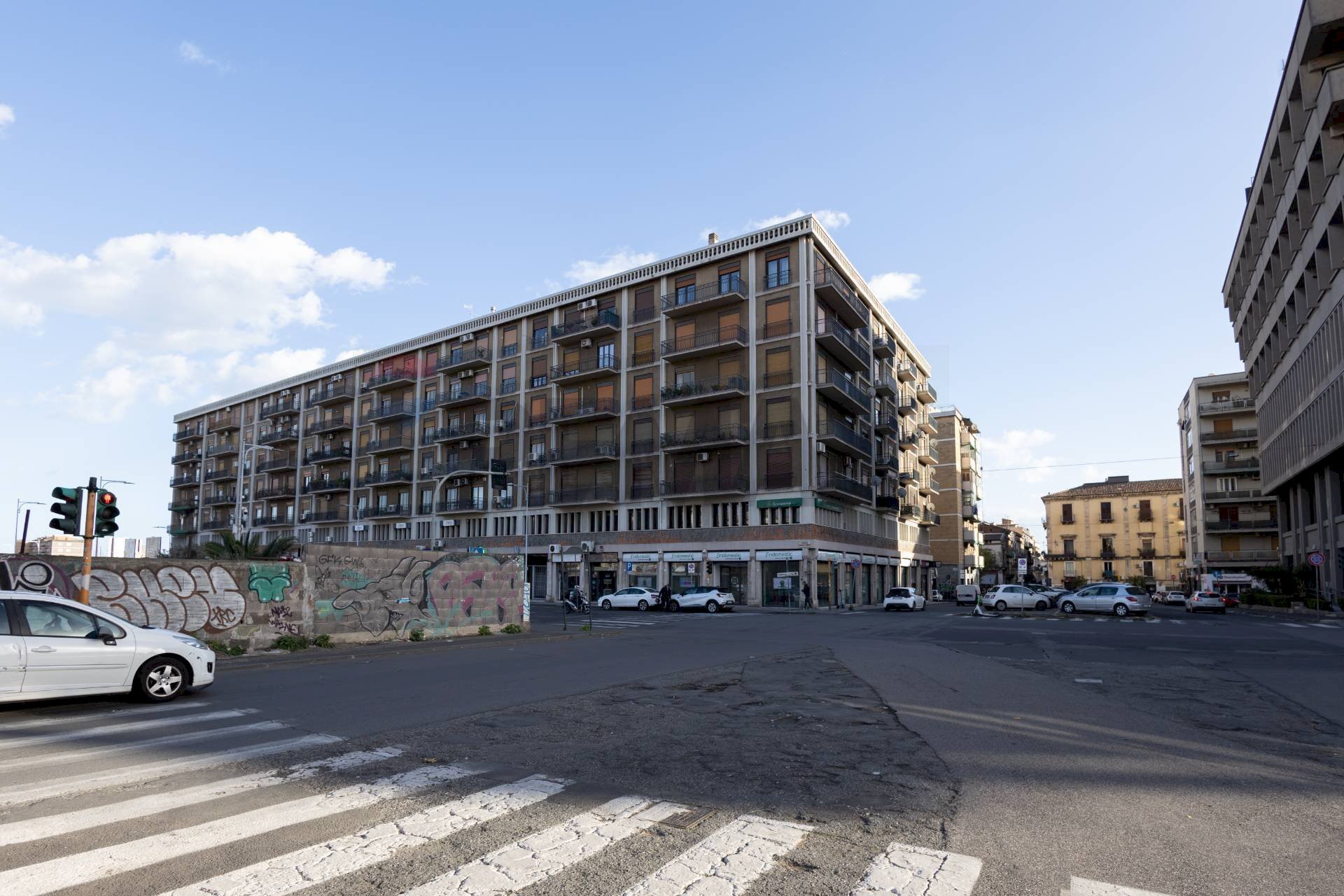 Edificio all\'aperto - Ufficio Corso Martiri Della Liberta'
 
14, Catania - foto 1