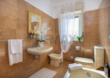 Bagno - Quadrilocale via giuseppe garibaldi
 
33, San Giovanni la Punta - foto 10