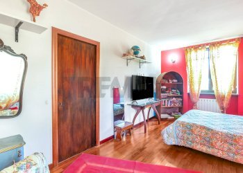 Camera / camera da letto - Villa Via Grazia Deledda
 
24, Casaletto Lodigiano - foto 18