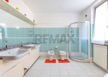 Bagno - Villa Via Grazia Deledda
 
24, Casaletto Lodigiano - foto 21