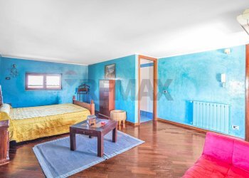 Camera / camera da letto - Villa Via Grazia Deledda
 
24, Casaletto Lodigiano - foto 24