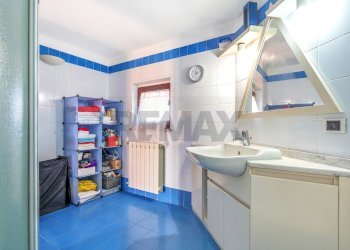 Bagno - Villa Via Grazia Deledda
 
24, Casaletto Lodigiano - foto 27