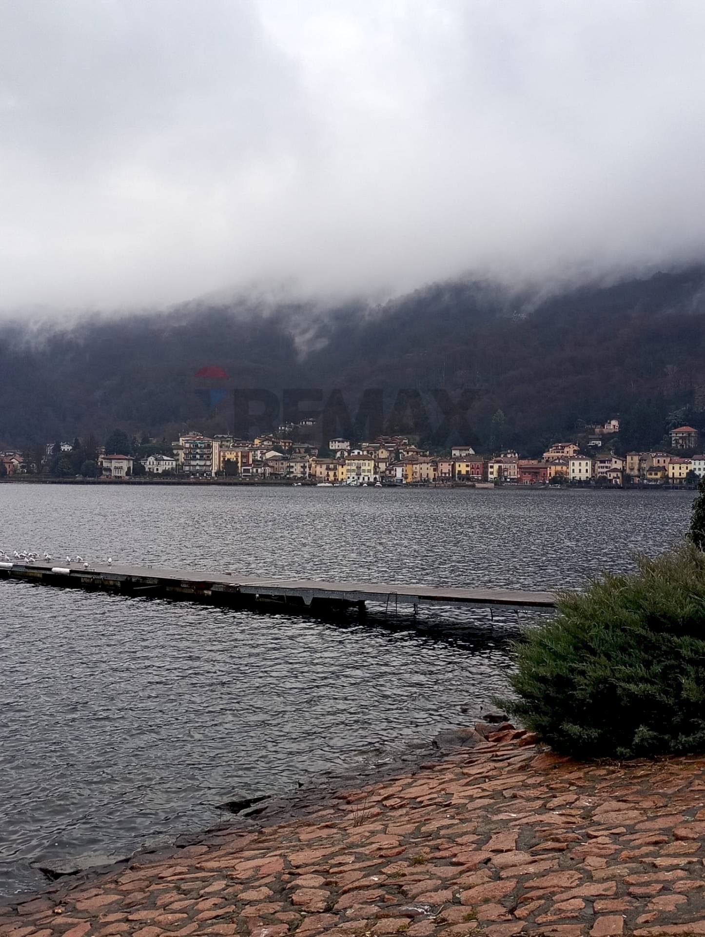 Vista dell\'acqua - Terreno edificabile VIA CASAMORA, Porto Ceresio - foto 3