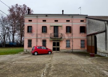 Edificio all\'aperto - Casa indipendente Str P V Marone
 
40, Marcaria - foto 4