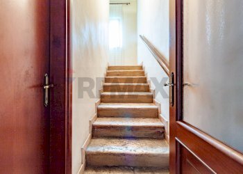 Scale - Casa indipendente Str P V Marone
 
40, Marcaria - foto 15