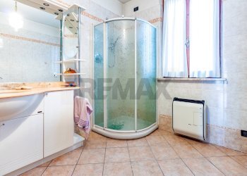 Bagno - Casa indipendente Str P V Marone
 
40, Marcaria - foto 21