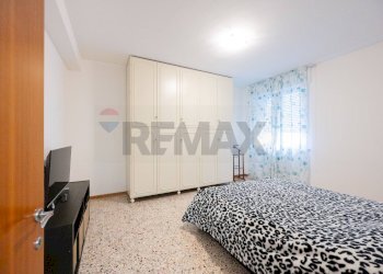 Camera / camera da letto - Quadrilocale Via Nello Catellani
 
3, Guastalla - foto 16