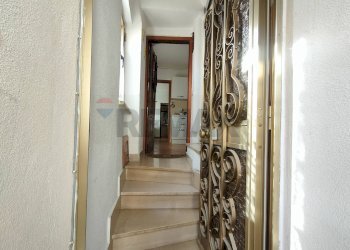 Hall / corridoio - Casa semi indipendente Via LAuretana
 
15, Prata d'Ansidonia - foto 4