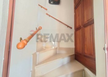 Scale - Casa semi indipendente Via LAuretana
 
15, Prata d'Ansidonia - foto 14