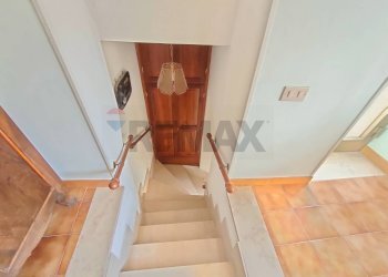 Scale - Casa semi indipendente Via LAuretana
 
15, Prata d'Ansidonia - foto 15