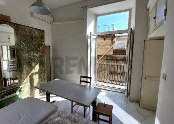 Sala da pranzo - Quadrilocale Vico Melofioccolo
 
15, Napoli - foto 16