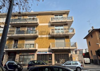 Esterno - Box Via F.lli Calvi
 
6, Bergamo - foto 7