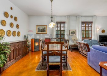 Sala da pranzo - Villa VIA DUE GIUGNO
 
6, Treviolo - photo 10